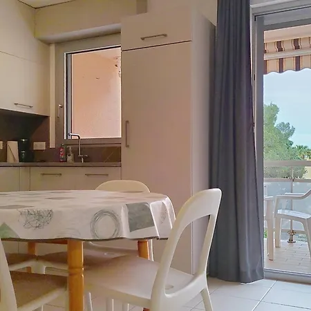 Apartment T2 Climatise A La Faviere Avec Parking, Loggia Et Proche Plages - Fr-1-610-99 Bormes-les-Mimosas