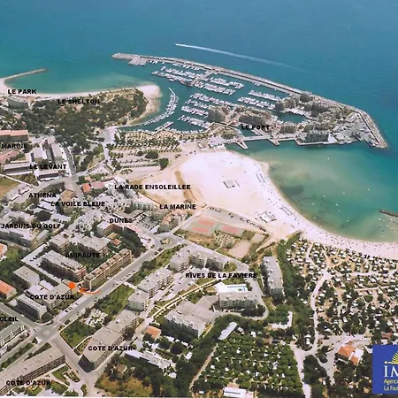 T2 Climatise A La Faviere Avec Parking, Loggia Et Proche Plages - Fr-1-610-99 *